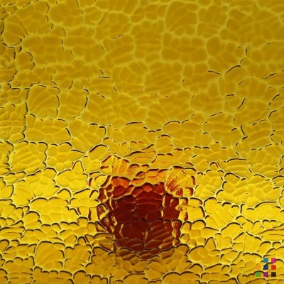 W Figure C 47 medium amber 27x27cm