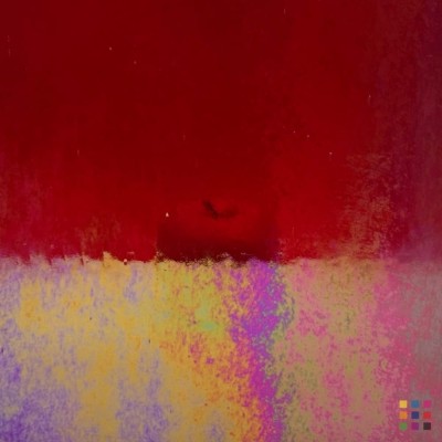 W Double Rolled 18 IRID iridescent red 27x27cm