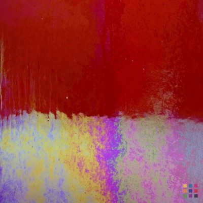 W Double Rolled 18 IRID iridescent red 27x27cm