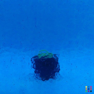 Antik cathedral 3-2 deep turquoise blue 80x80cm