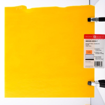 B Opalescent 0320-30 jaune souci 51x89cm Striker*