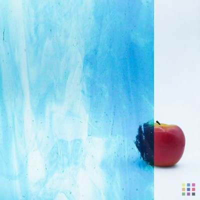 W96 Transparent 96-22 bleu ciel bariolé 82x107cm
